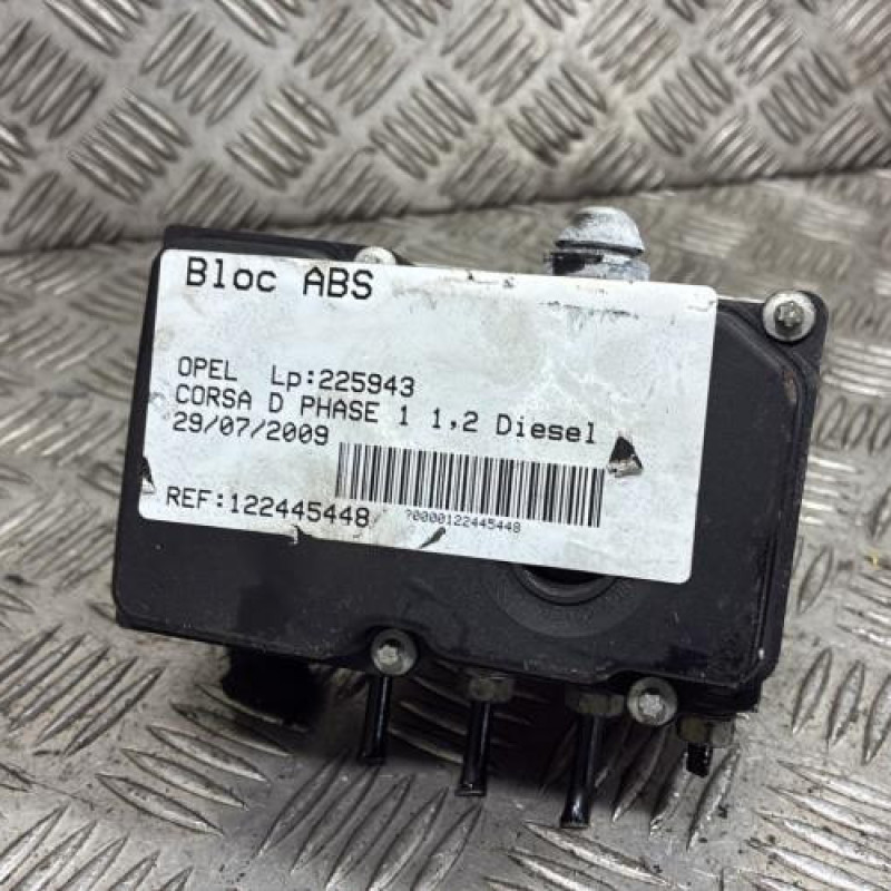 Bloc ABS (freins anti-blocage) OPEL CORSA D Photo n°1