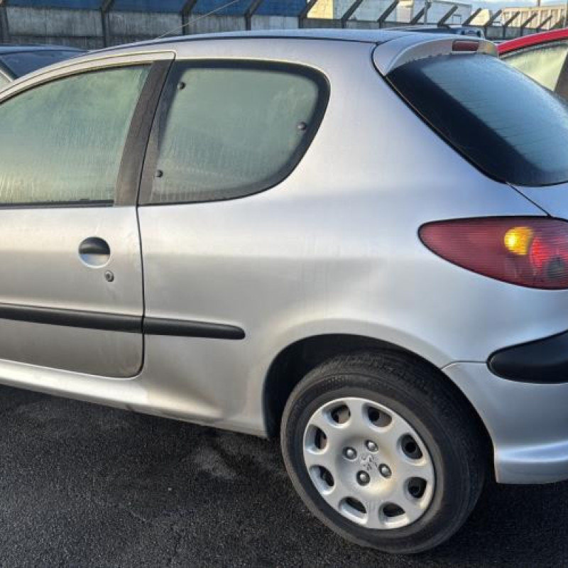 Bloc ABS (freins anti-blocage) PEUGEOT 206 Photo n°12