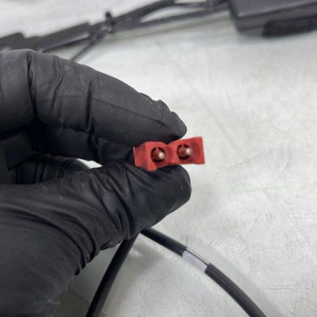 Attache ceinture avant droit MERCEDES CLASSE A 169