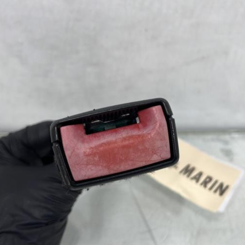 Attache ceinture avant droit MERCEDES CLASSE A 169 Photo n°3