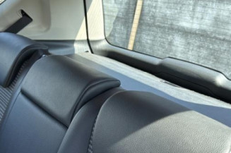 Attache ceinture avant gauche MERCEDES CLASSE A 169