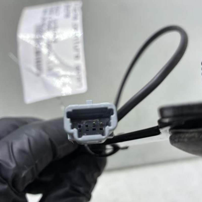 Attache ceinture avant gauche RENAULT MEGANE 4 Photo n°3