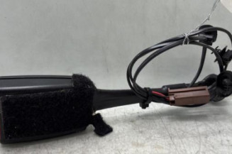 Attache ceinture avant gauche FORD FIESTA 7 Photo n°1