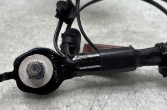 Attache ceinture avant gauche FORD FIESTA 7