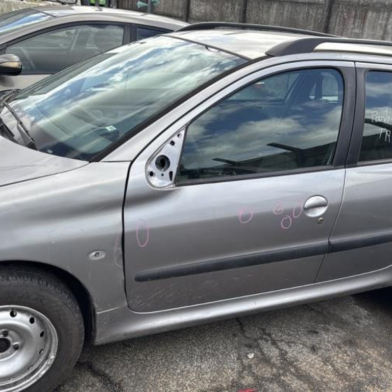 Bloc ABS (freins anti-blocage) PEUGEOT 206 Photo n°11