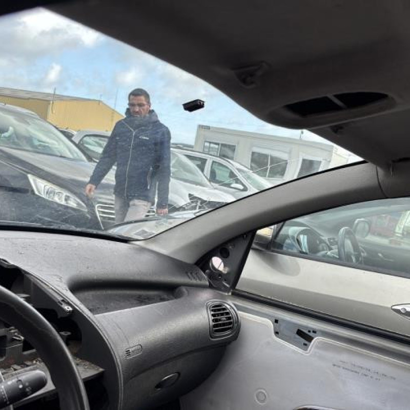 Bloc ABS (freins anti-blocage) PEUGEOT 206 Photo n°15