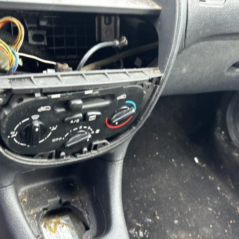 Bloc ABS (freins anti-blocage) PEUGEOT 206 Photo n°20