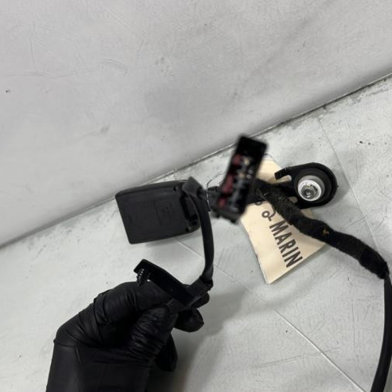 Attache ceinture avant gauche LANCIA DELTA 3 Photo n°3