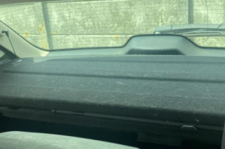 Attache ceinture avant gauche LANCIA DELTA 3