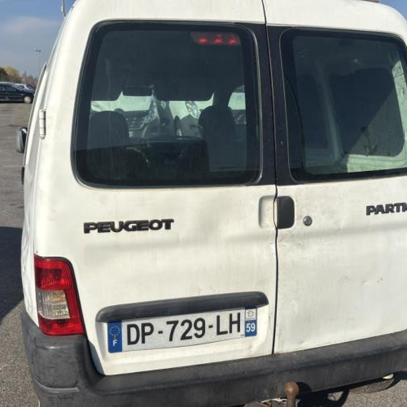 Vitre avant droit PEUGEOT PARTNER 1 Photo n°9