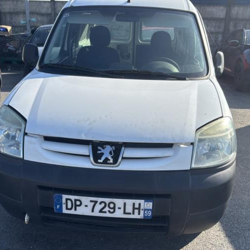 Vitre avant droit PEUGEOT PARTNER 1 Photo n°11