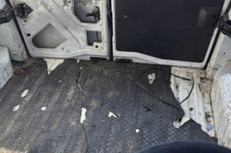 Vitre avant droit PEUGEOT PARTNER 1