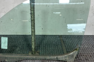 Vitre avant gauche PEUGEOT PARTNER 1 Photo n°1