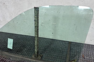 Vitre avant gauche PEUGEOT PARTNER 1