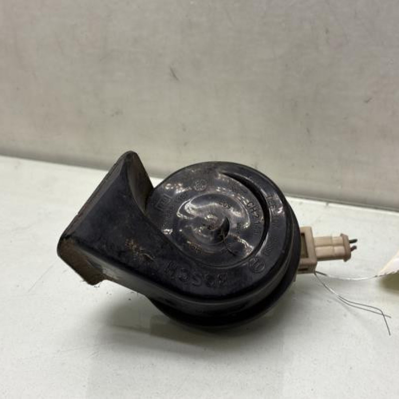 Avertisseur/Klaxon PEUGEOT PARTNER 1 Photo n°1