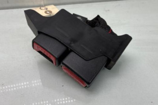 Attache ceinture arriere droit RENAULT CLIO 3