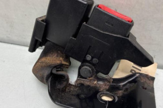 Attache ceinture arriere gauche RENAULT CLIO 3