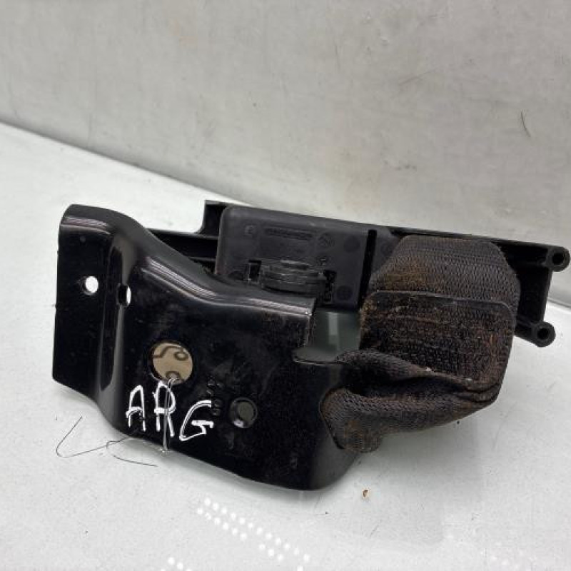 Attache ceinture arriere gauche RENAULT CLIO 3 Photo n°3