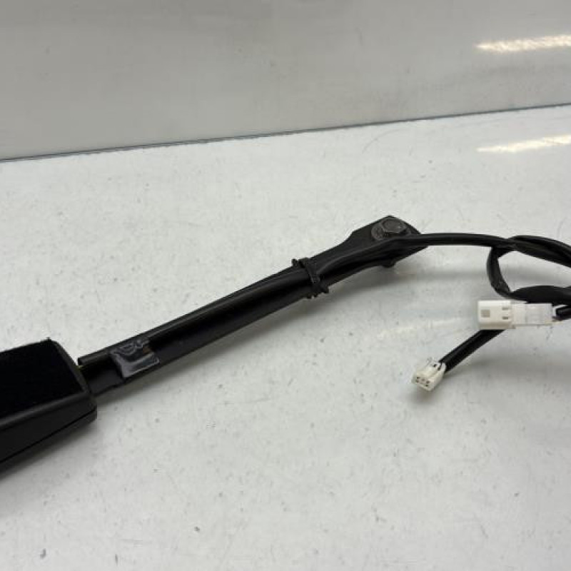 Attache ceinture avant droit NISSAN JUKE 1 Photo n°1