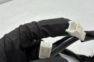 Attache ceinture avant droit NISSAN JUKE 1