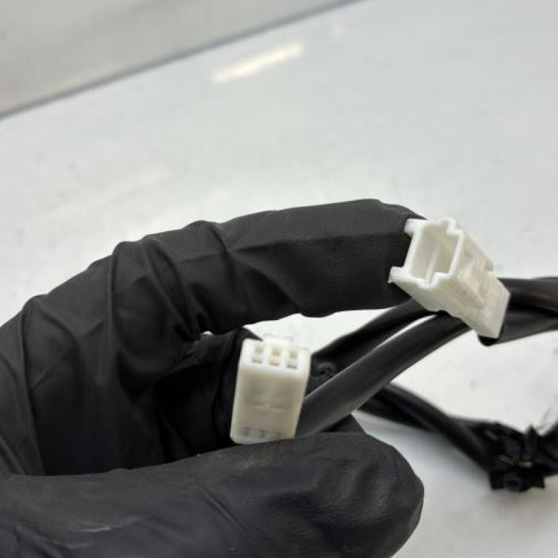 Attache ceinture avant droit NISSAN JUKE 1 Photo n°3