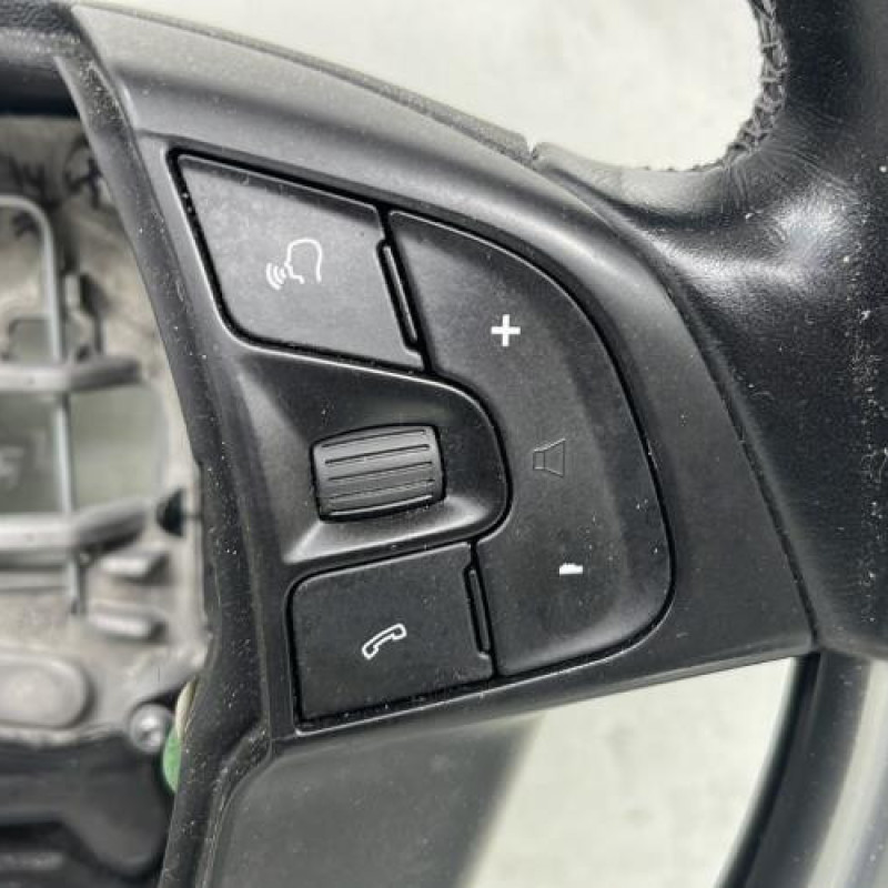 Volant CITROEN C4 PICASSO 2 Photo n°2