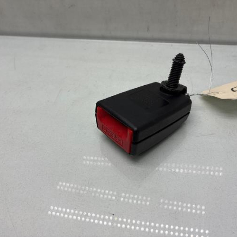 Attache ceinture arriere droit RENAULT TWINGO 2 Photo n°2