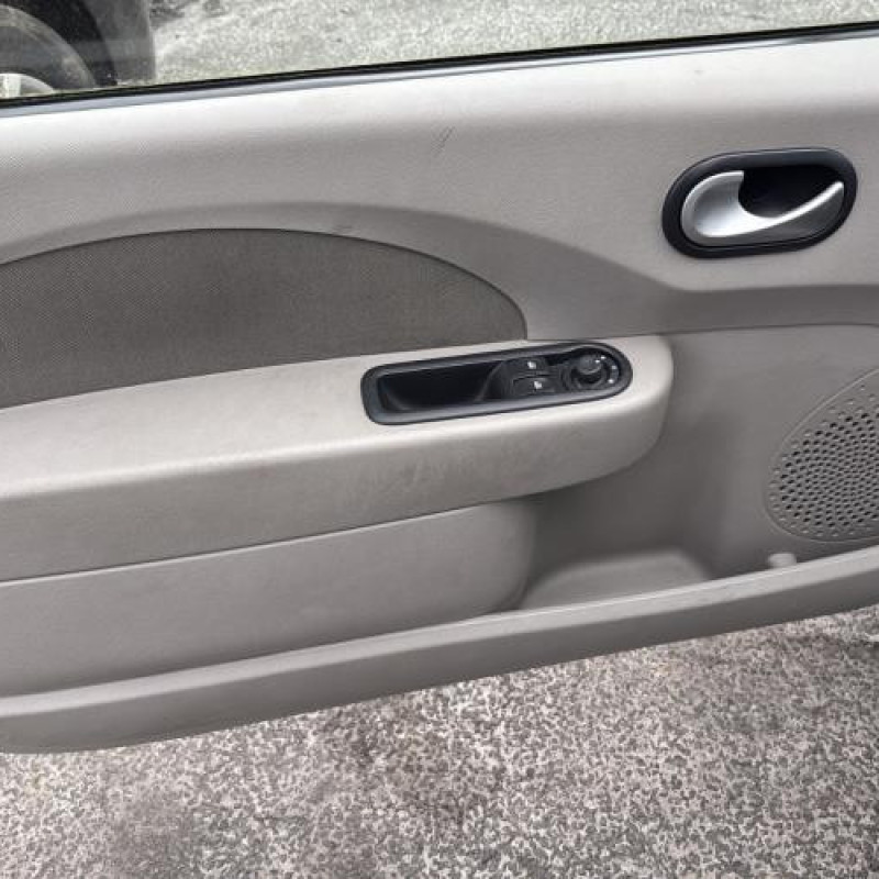 Autoradio d'origine RENAULT TWINGO 2 Photo n°15