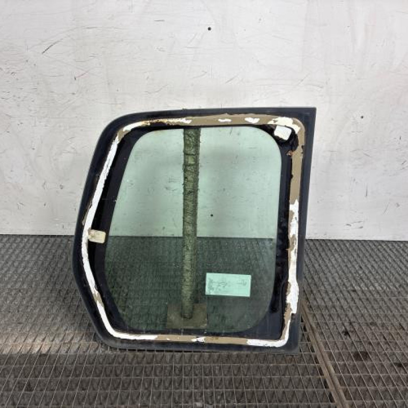 Vitre porte coffre droit CITROEN BERLINGO 2 Photo n°2