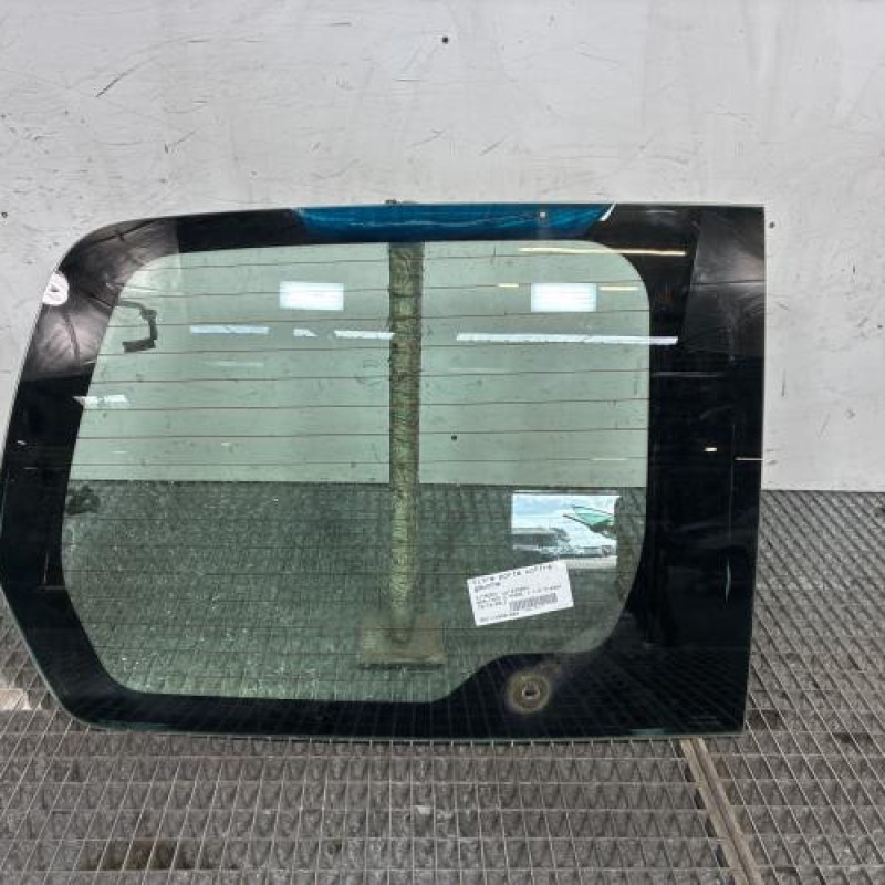 Vitre porte coffre gauche CITROEN BERLINGO 2 Photo n°1