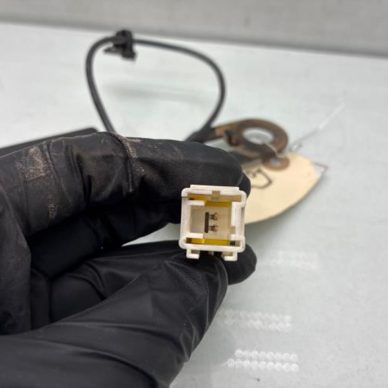 Attache ceinture avant gauche CITROEN BERLINGO 2 Photo n°3