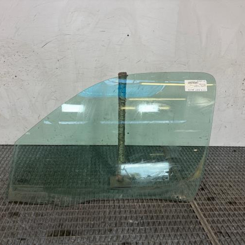 Vitre avant gauche CITROEN BERLINGO 1 Photo n°1