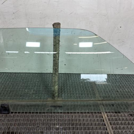 Vitre avant droit VOLKSWAGEN GOLF 4 Photo n°1