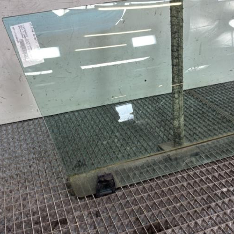 Vitre avant droit VOLKSWAGEN GOLF 4 Photo n°2