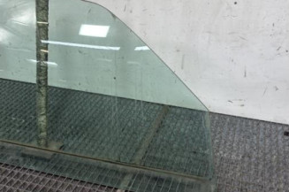 Vitre avant droit VOLKSWAGEN GOLF 4