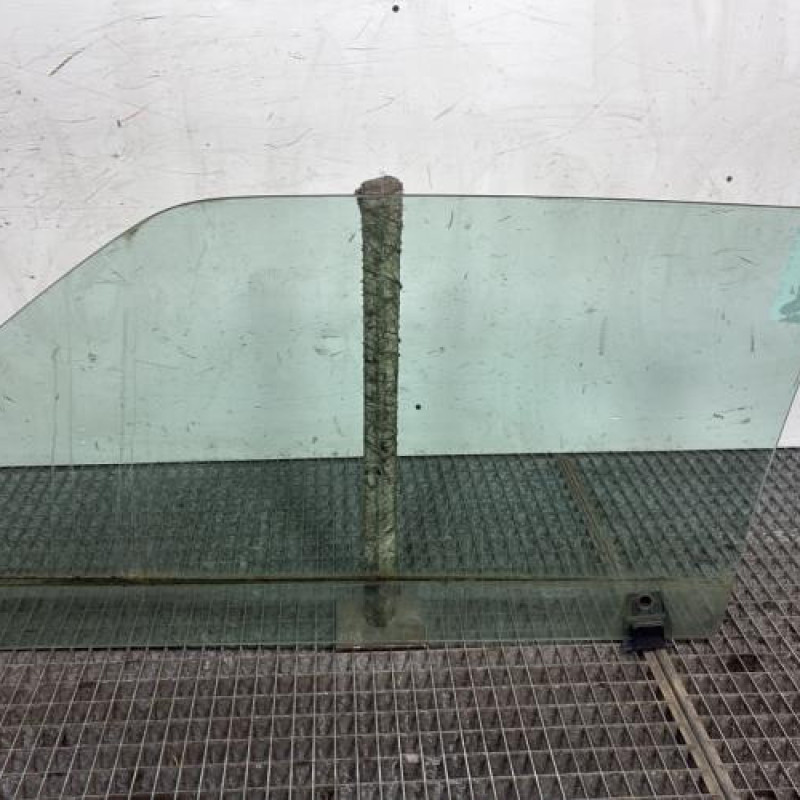 Vitre avant droit VOLKSWAGEN GOLF 4 Photo n°4