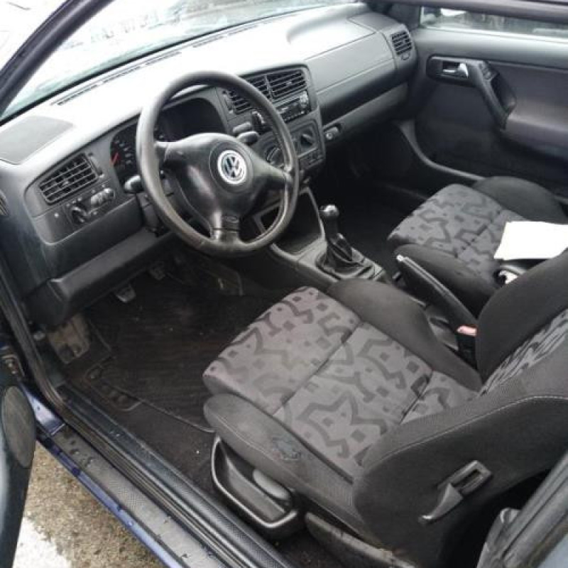 Vitre avant droit VOLKSWAGEN GOLF 4 Photo n°11