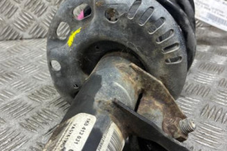 Amortisseur avant droit VOLKSWAGEN GOLF 5