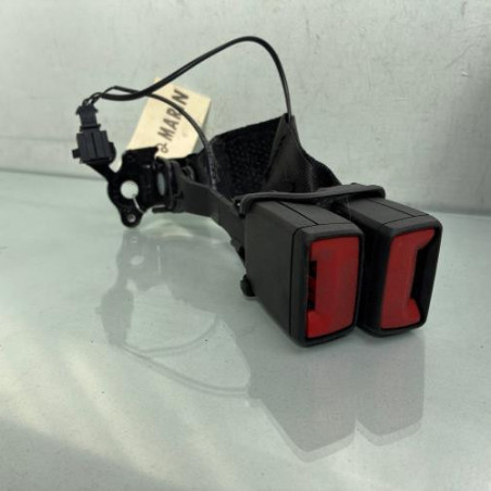 Attache ceinture arriere gauche AUDI Q2 Photo n°1