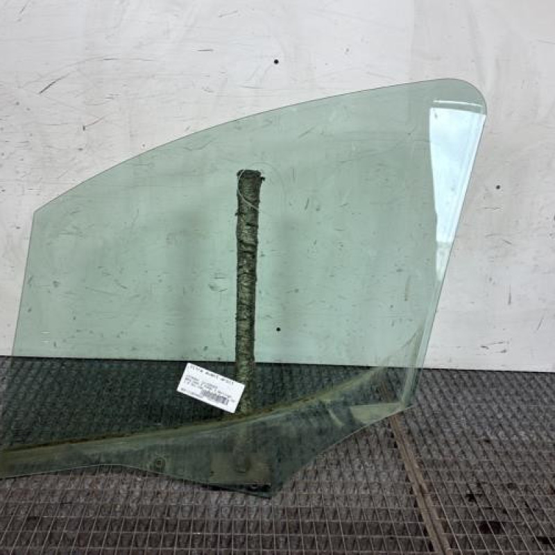 Vitre avant droit CITROEN BERLINGO 2 Photo n°4