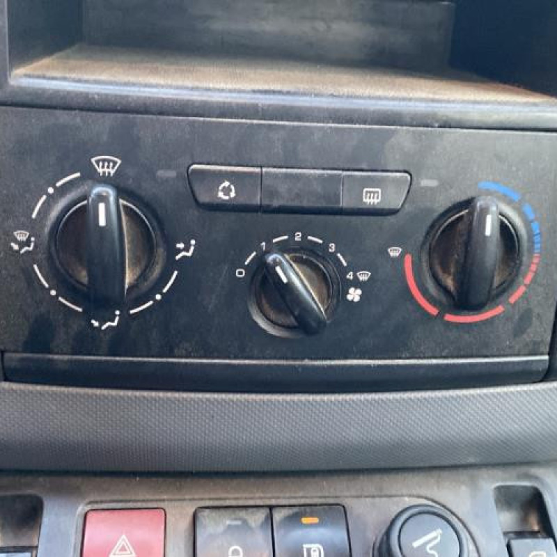 Attache ceinture avant droit CITROEN BERLINGO 2 Photo n°11