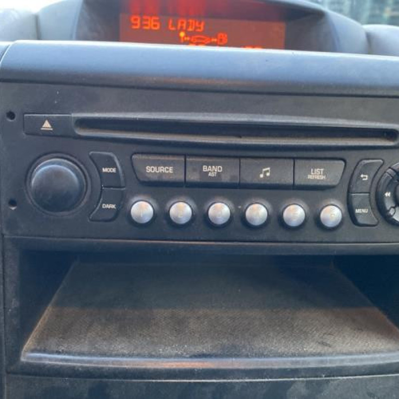 Attache ceinture avant droit CITROEN BERLINGO 2 Photo n°12