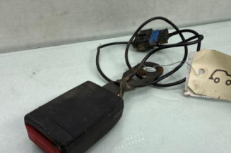 Attache ceinture avant gauche CITROEN BERLINGO 2 Photo n°1