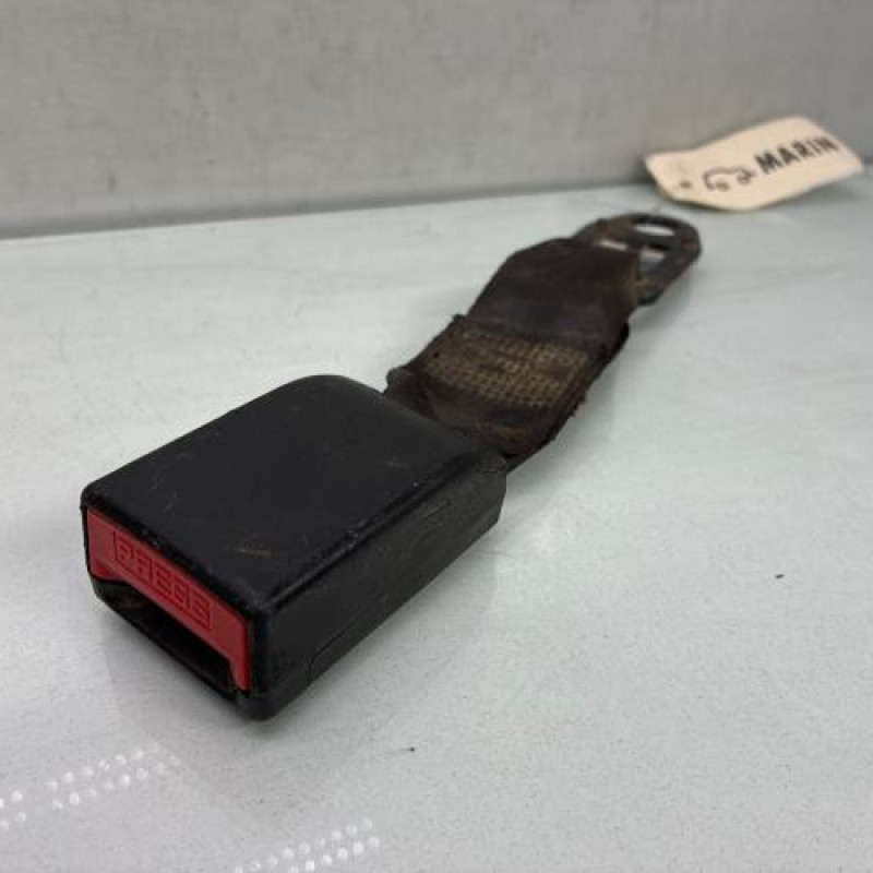 Attache ceinture centrale avant CITROEN BERLINGO 2 Photo n°1