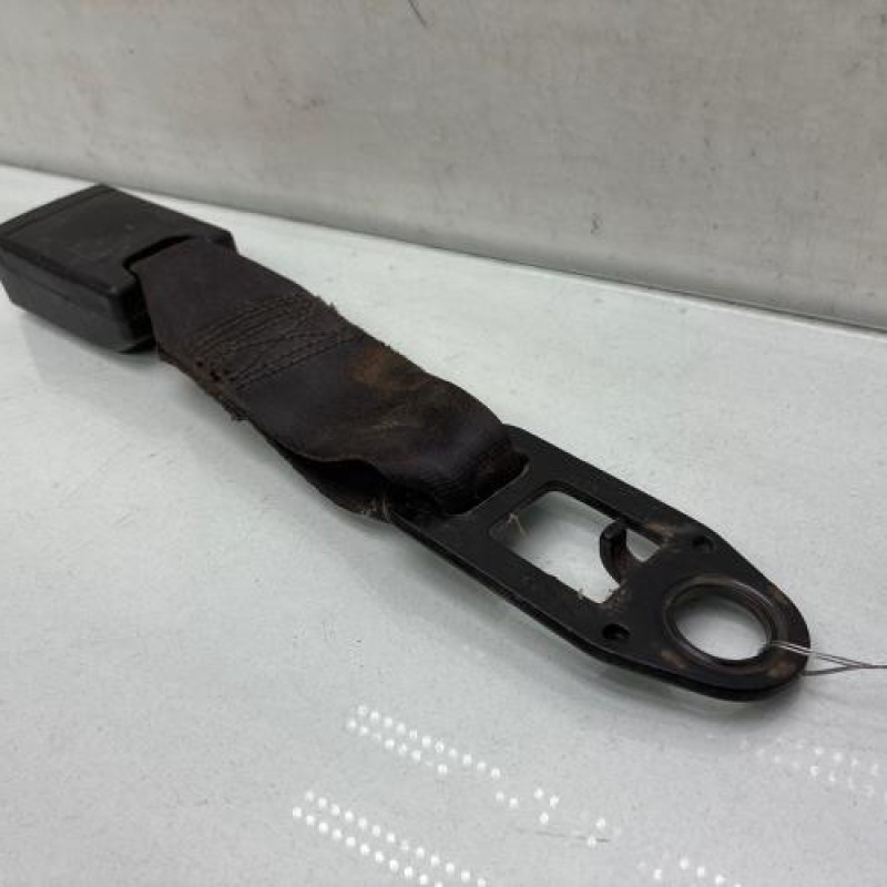 Attache ceinture centrale avant CITROEN BERLINGO 2 Photo n°3