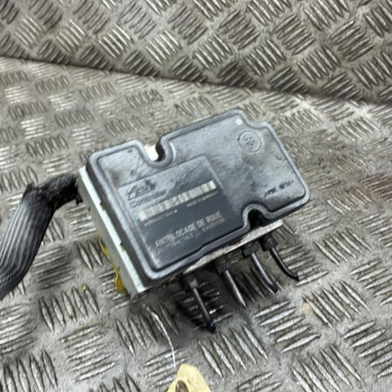 Bloc ABS (freins anti-blocage) PEUGEOT 206 Photo n°1