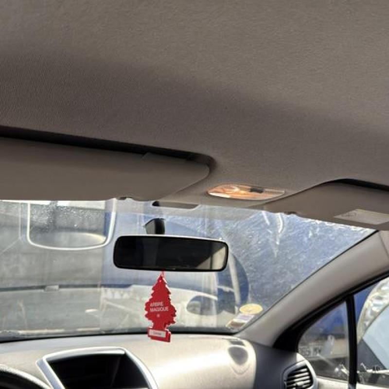 Attache ceinture avant gauche PEUGEOT 207 Photo n°17