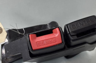 Attache ceinture arriere gauche RENAULT CLIO 3