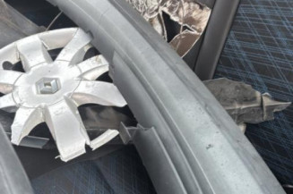 Attache ceinture arriere gauche RENAULT CLIO 3