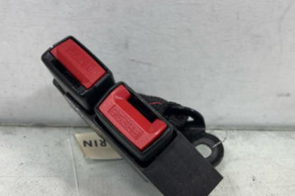 Attache ceinture arriere droit RENAULT CLIO 3